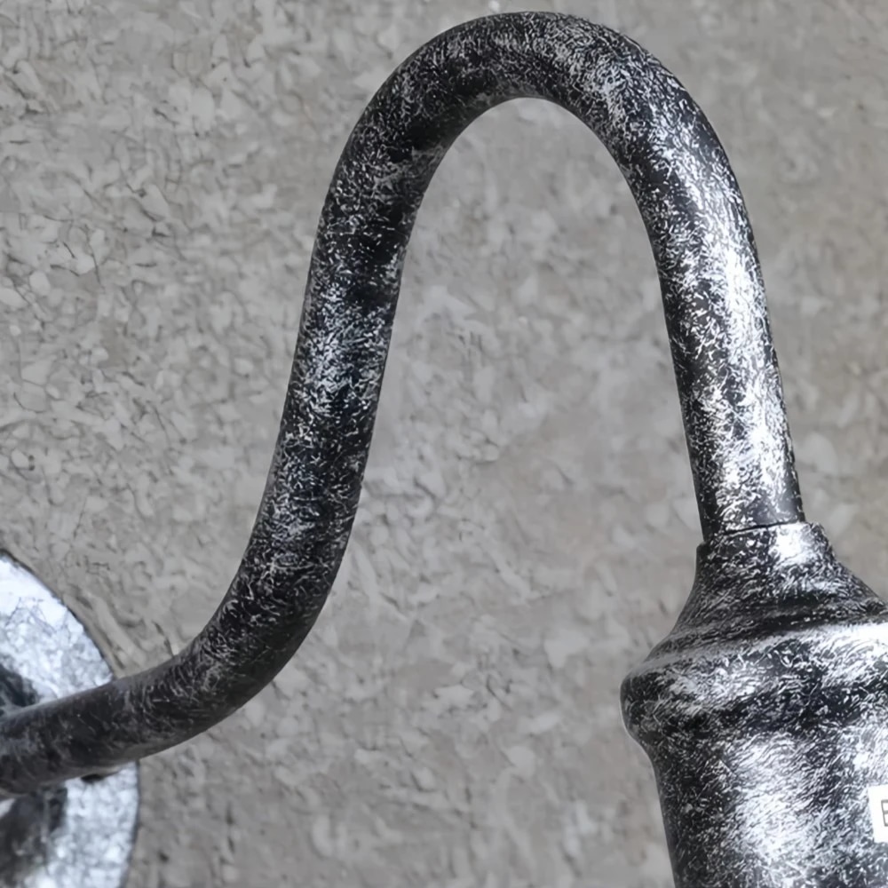 Curved arm finish close-up