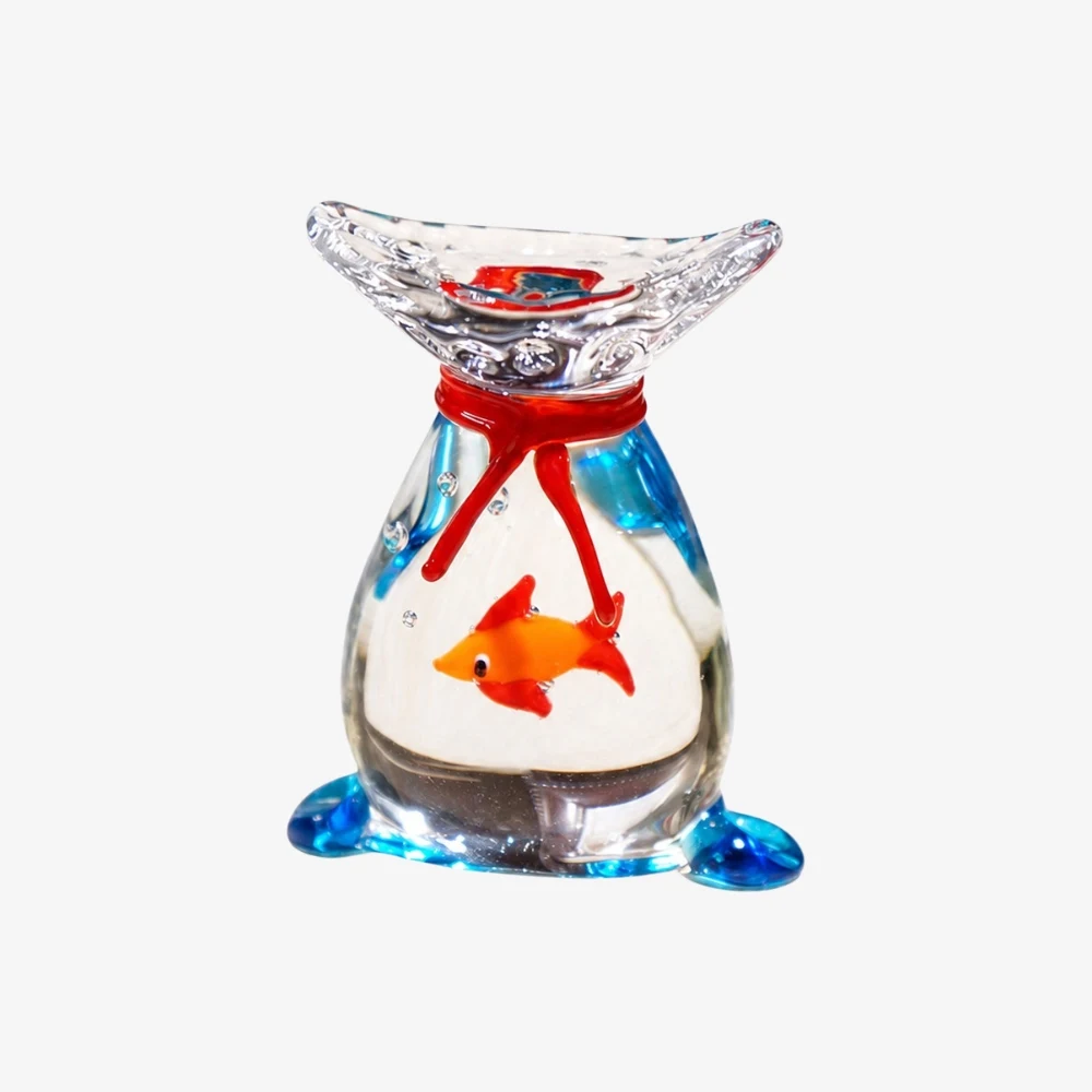 Stile B, ornamento a forma di pesce rosso in vetro arrotondato fatto a mano