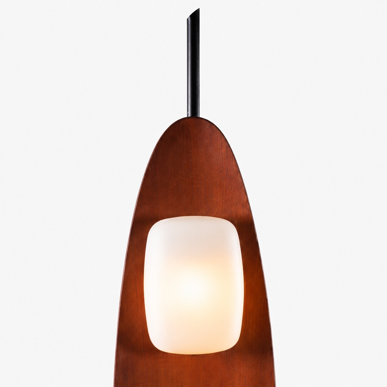 Rounded top and frosted light diffuser detail