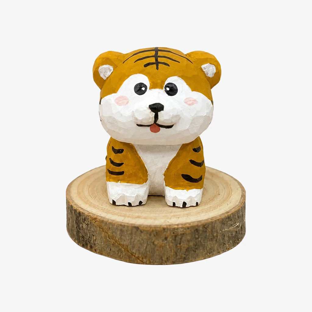 Handgesneden houten dierenbeeldjes