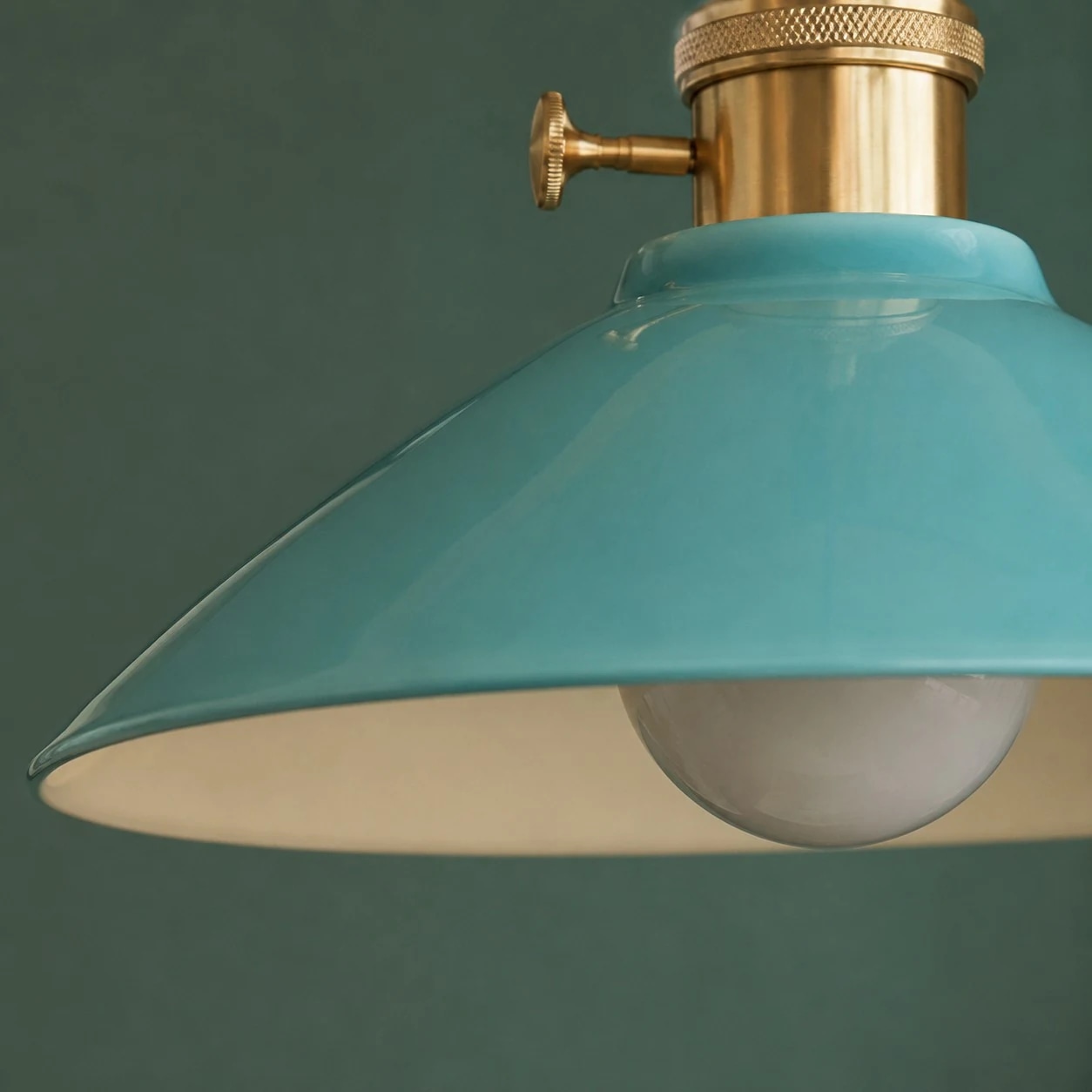 Ceramic shade curve
