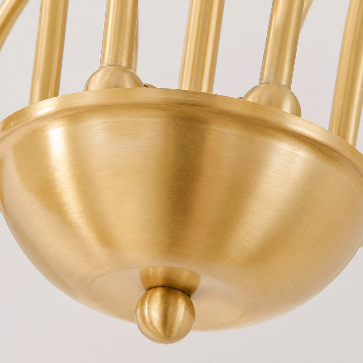 Antique brass center body