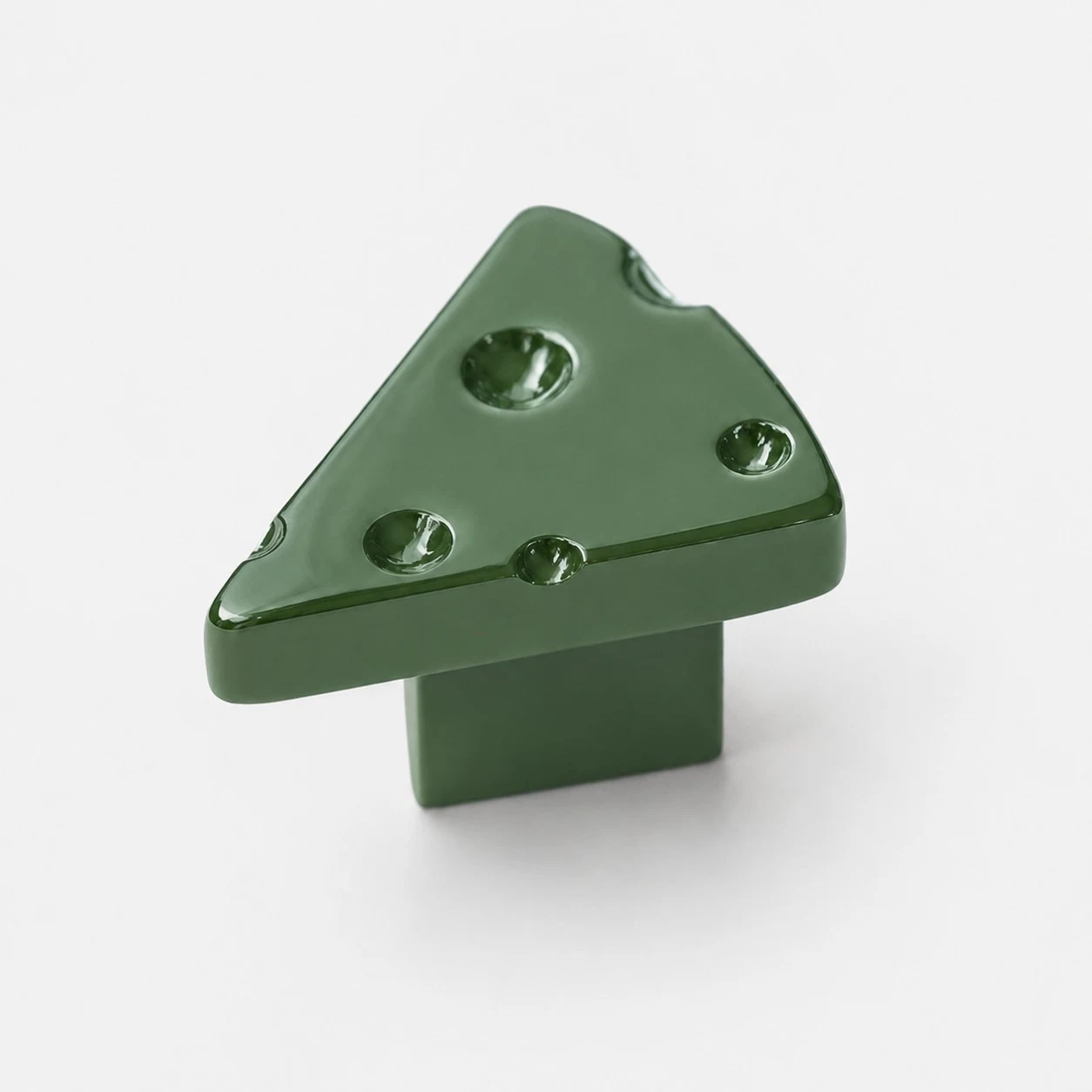 Kupferner Schrankknopf in Käseform