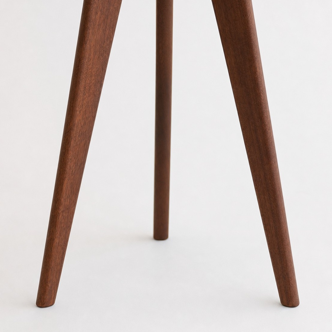Natural wood tripod legs