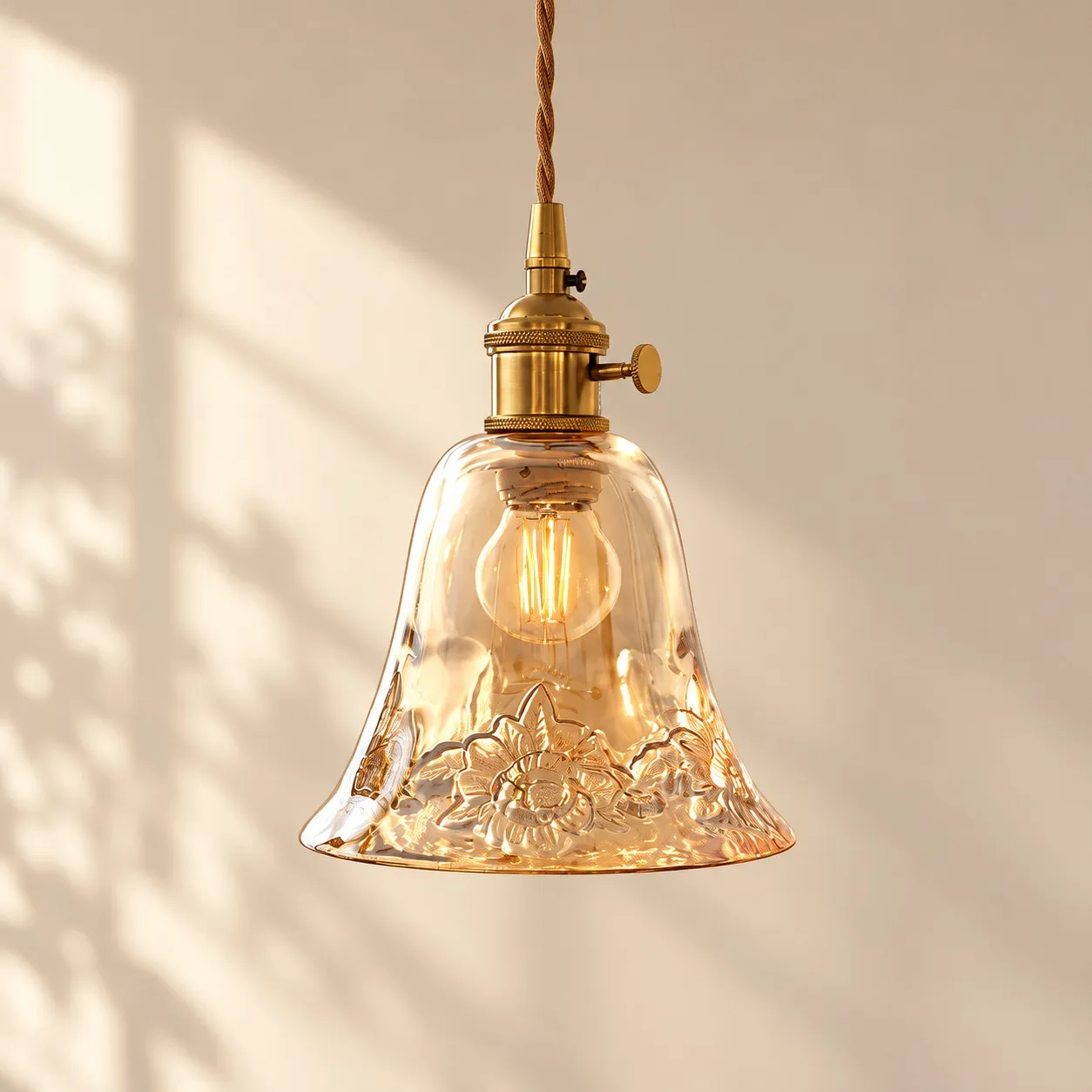 Lampada a sospensione con vaso di fiori in vetro